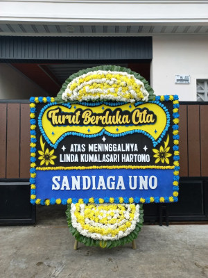 Papan Bunga Duka di Baureno