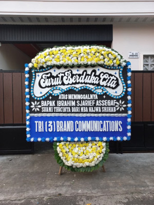 Papan Bunga Duka di Baureno